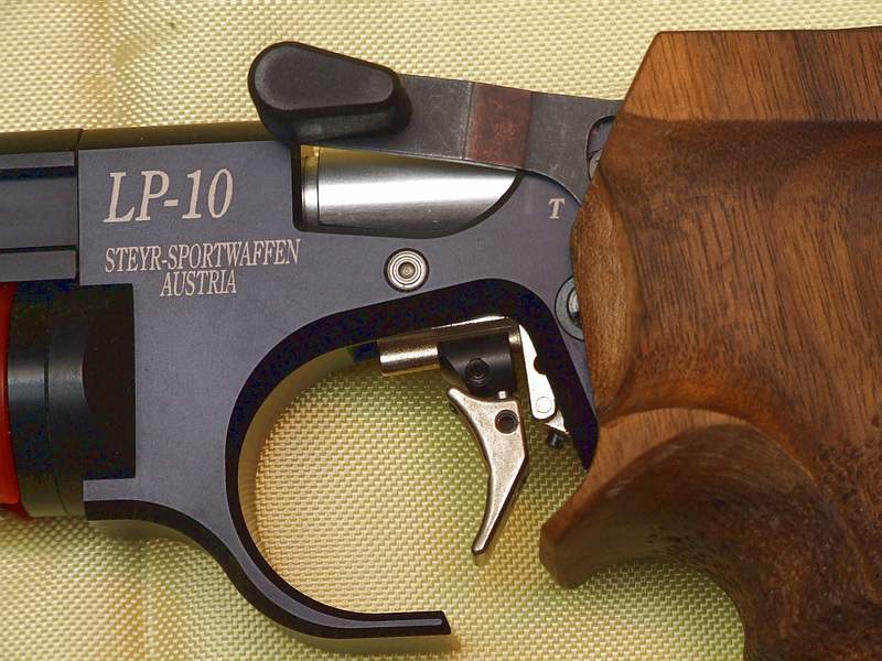 Пистолет модели Steyr LP-10
