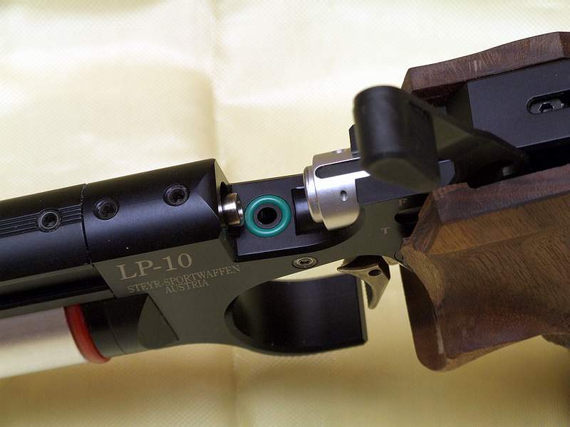 Пистолет модели Steyr LP-10